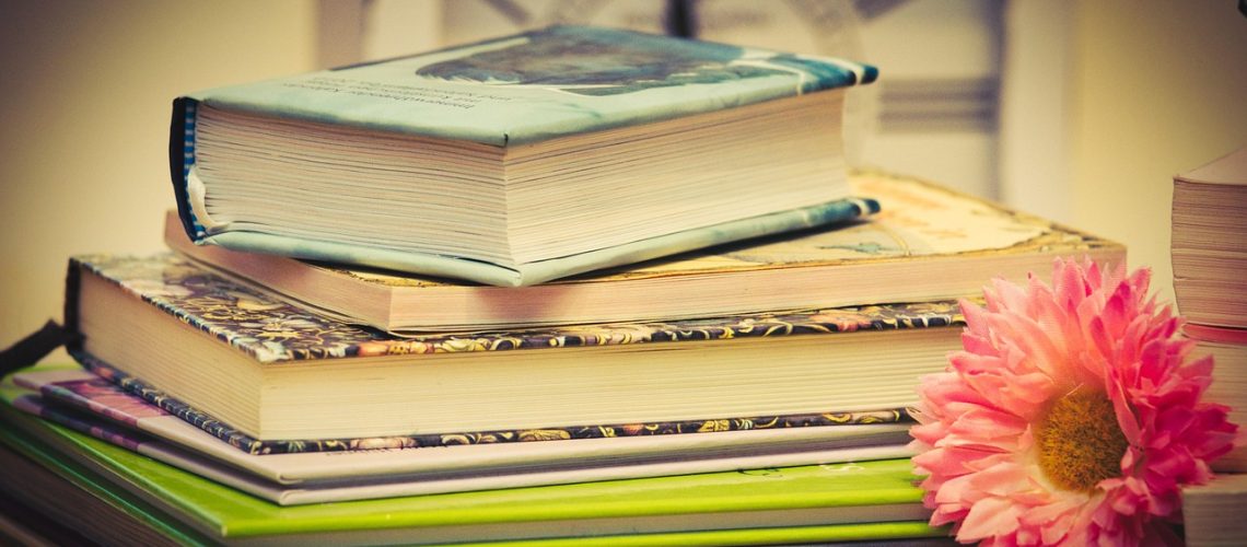 books-3786559_1280